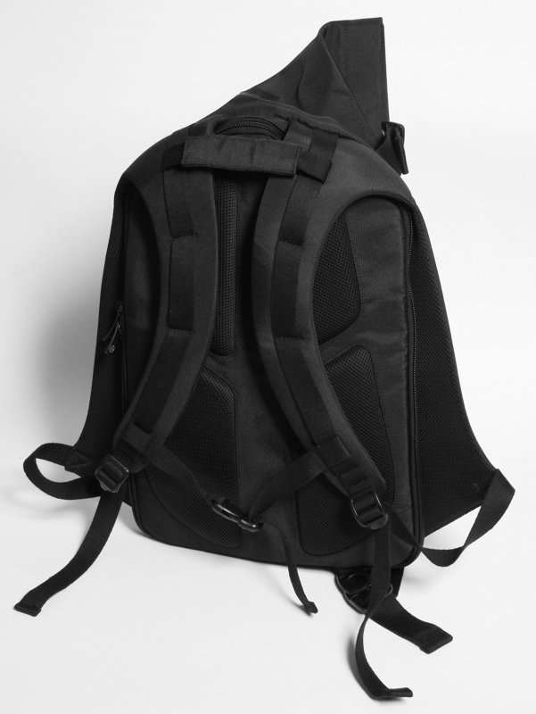 Men's Bags/ فريق التحدي Cec0001blk_03?COTE%20et%20CIEL%2017inch%20Backpack