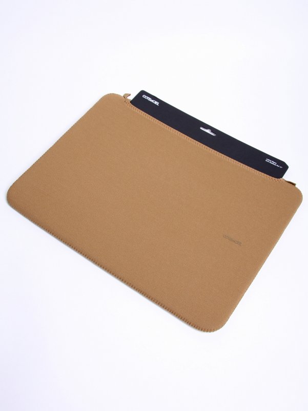 COTE et CIEL 17 Inch Laptop Diver Long Sleeve Opening
