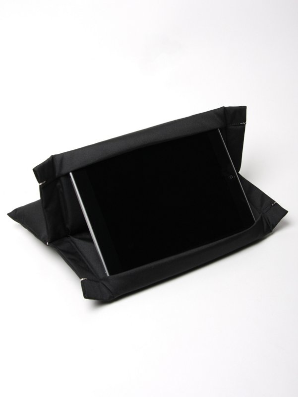 COTEetCIEL iPad Pillow Stand Bag