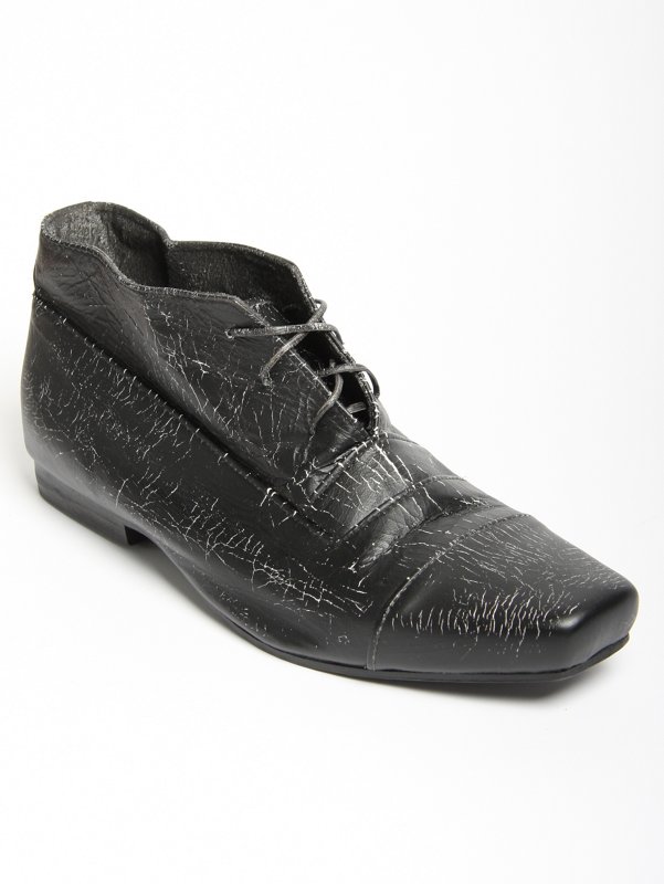 Chronicles of Never Once Around The Moon Shoes