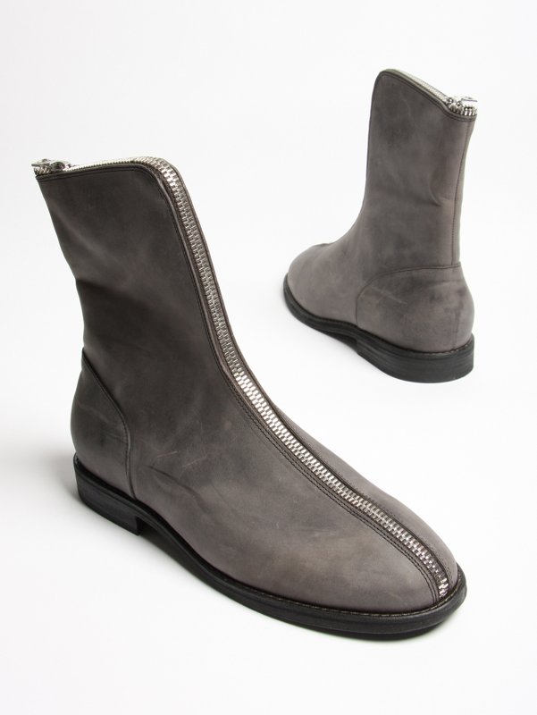 Front Zipped Boot