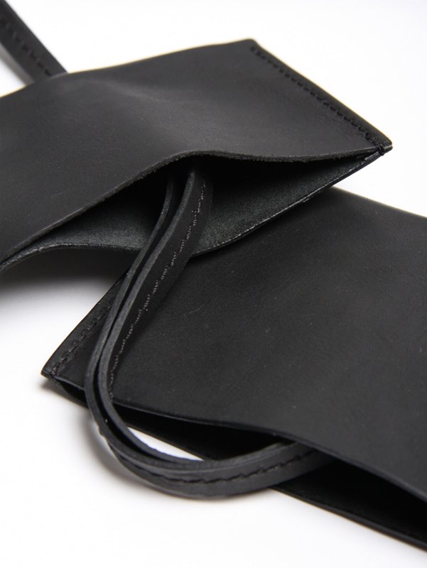 Damir Doma Passport Holder