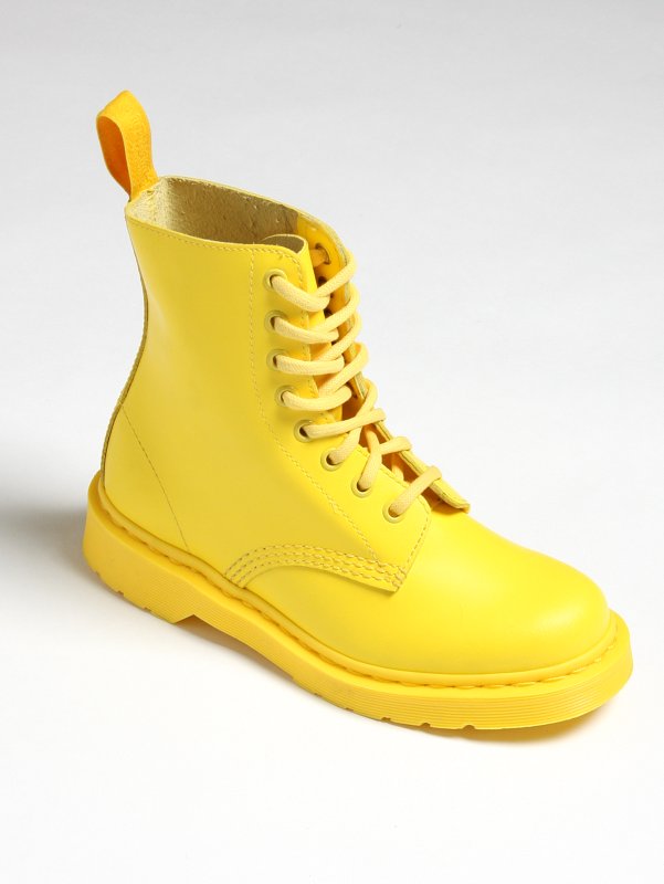 Dr Martens Primary Pascal 8 Eye Boot