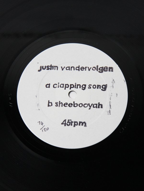 Justin Vandervolgen - The Clapping Song