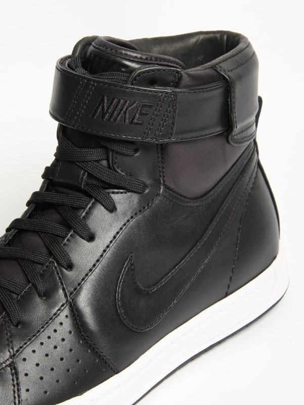 Nike Air Flytop Premium