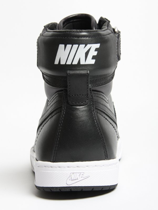 Nike Air Flytop Premium