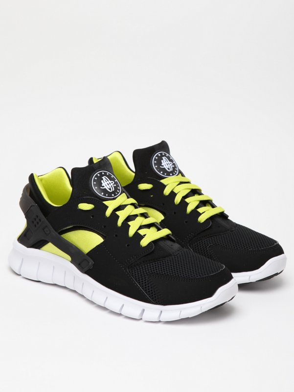 Nike Men's Huarache Free Sneaker