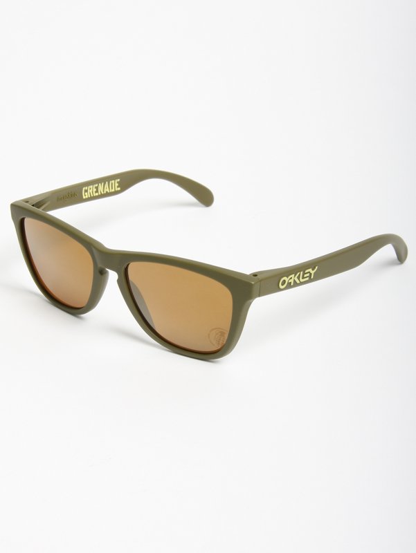 Oakley Grenade Frogskins
