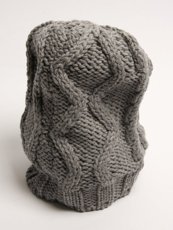 'aT Oversize Cable Beanie Hat