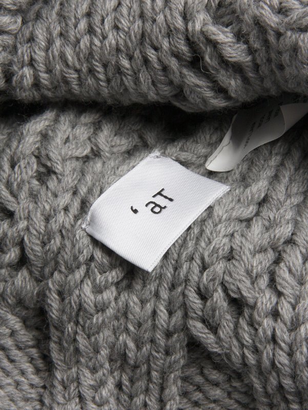 'aT Oversize Cable Beanie Hat