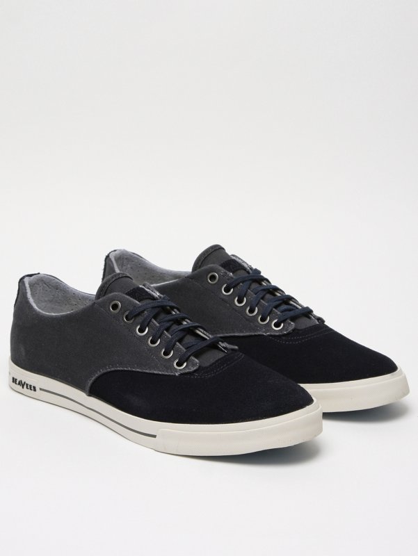SeaVees Men's Pantone Plimsoll