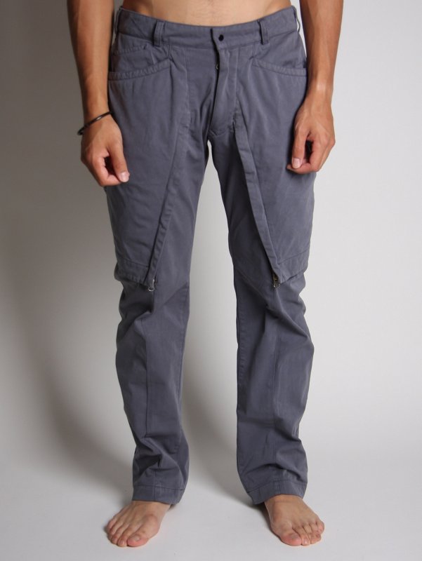 sis0601gry_01?$press$