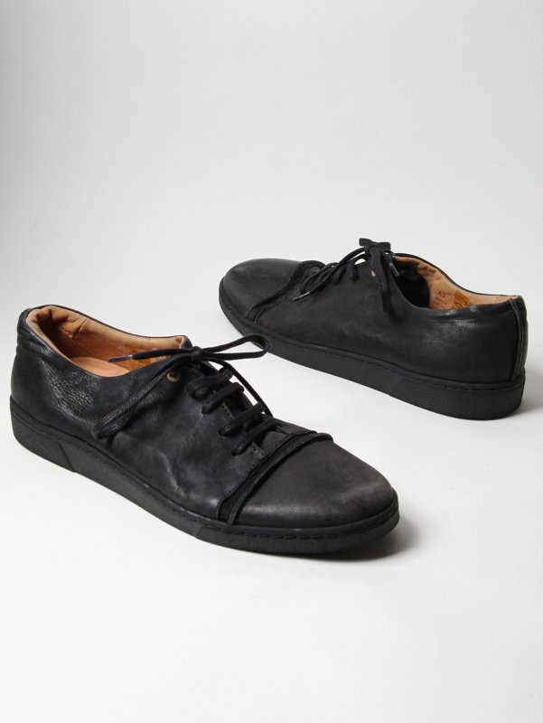 SILENT Low Leather Sneaker