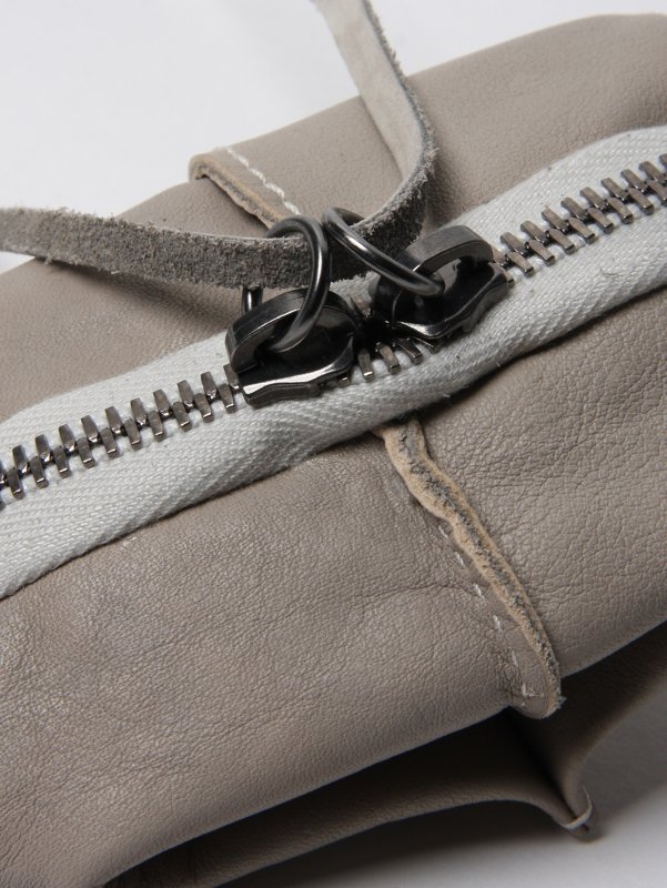 SILENT Bouvardia Leather Pouch Wallet