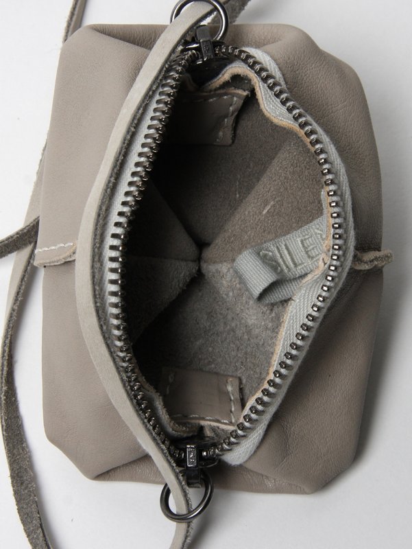 SILENT Bouvardia Leather Pouch Wallet