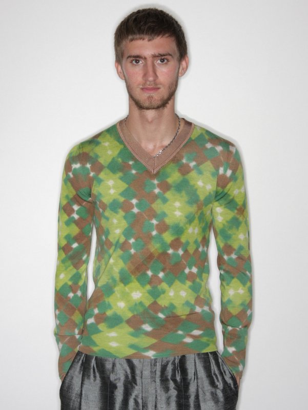 Side Slope V Neck Knit