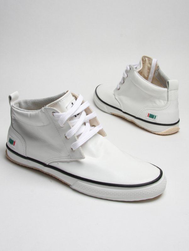 TST Leather Chukka Boot