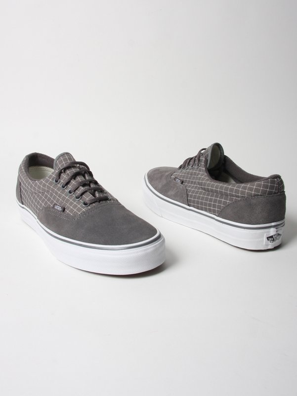 Vans U Era Trainers