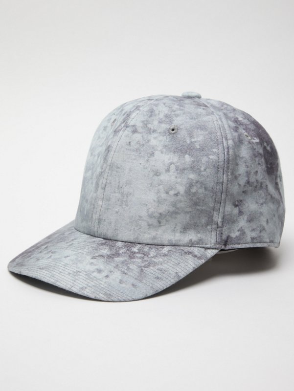 White Mountaineering Men's Digital Camo Cap